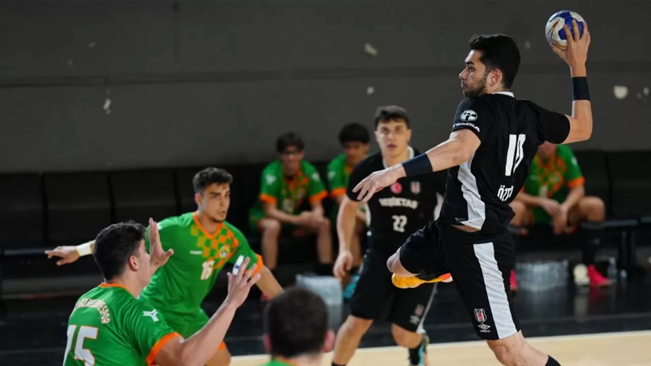 Beşiktaş Hentbol, Köyceğiz Belediyespor’u farklı mağlup etti