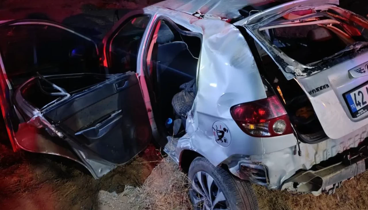 Konya’da otomobil şarampole devrildi: 1 ölü, 3 yaralı