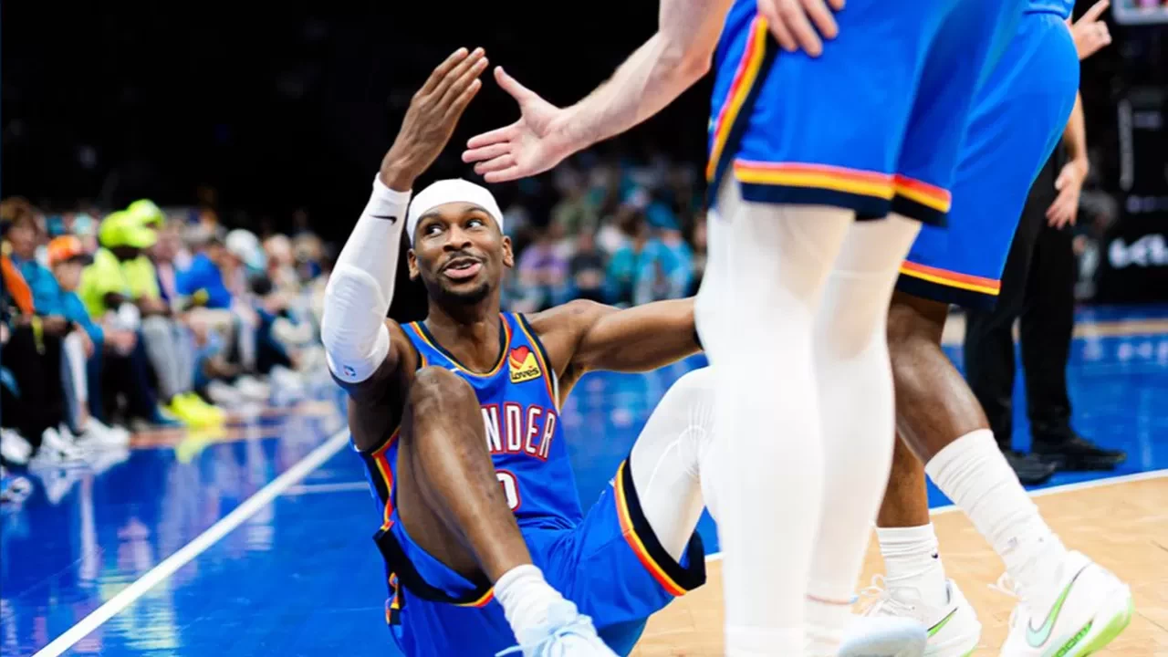 Oklahoma City Thunder, Hornets’ı 109-96 mağlup ederek NBA’de üst üste 5. galibiyetini aldı