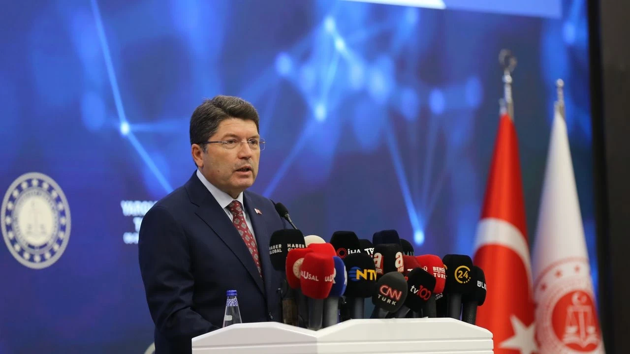 Bakan Tunç: Yargı bağımsızlığının olmadığını savunanlar, vesayetçi yargının hayaliyle yanıp tutuşanlardır