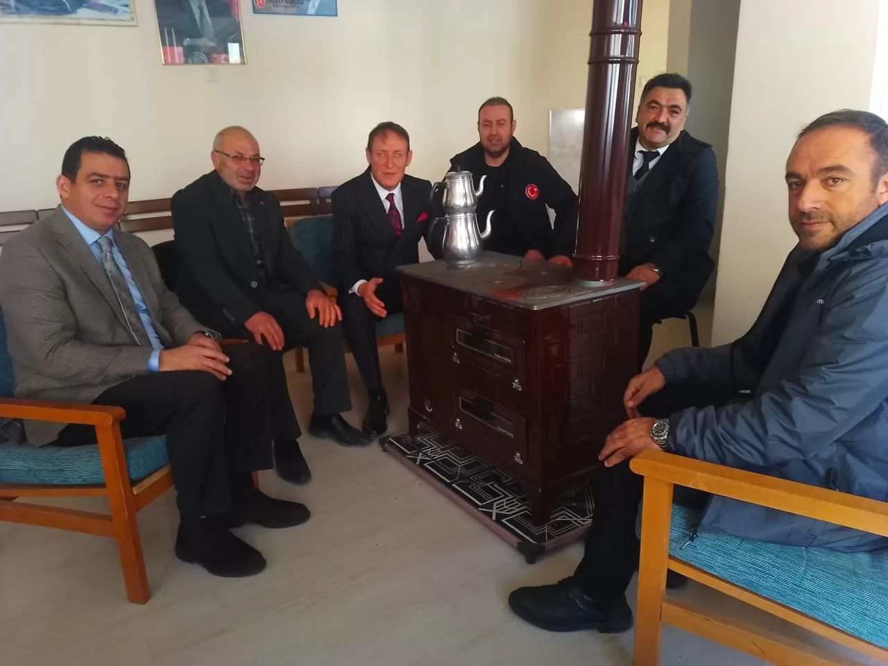 MHP'den Erzurum'da "Hayırlı Günler Komşum" ziyaretleri