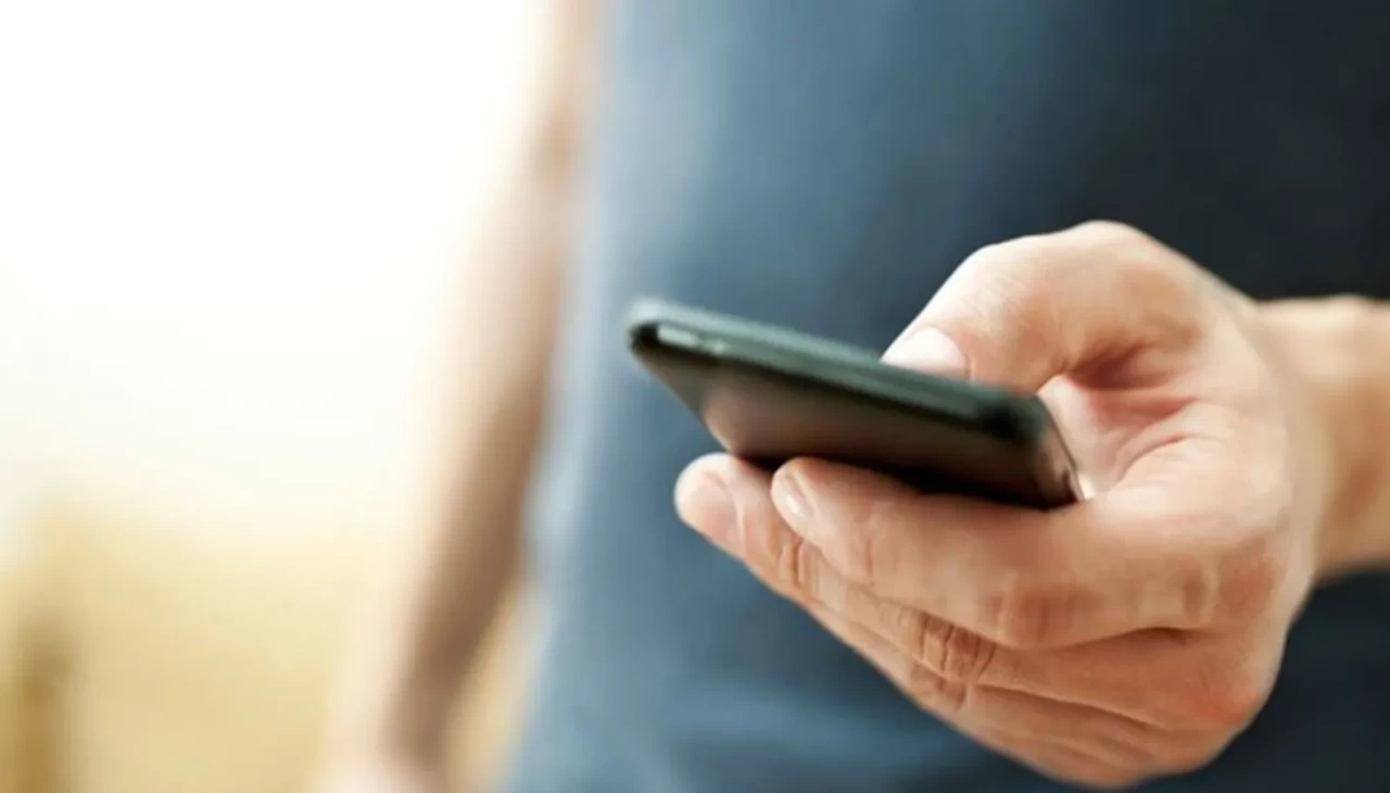 Cep telefonları elimizin şeklini değiştiriyor mu? Bilim insanları yanıtladı!