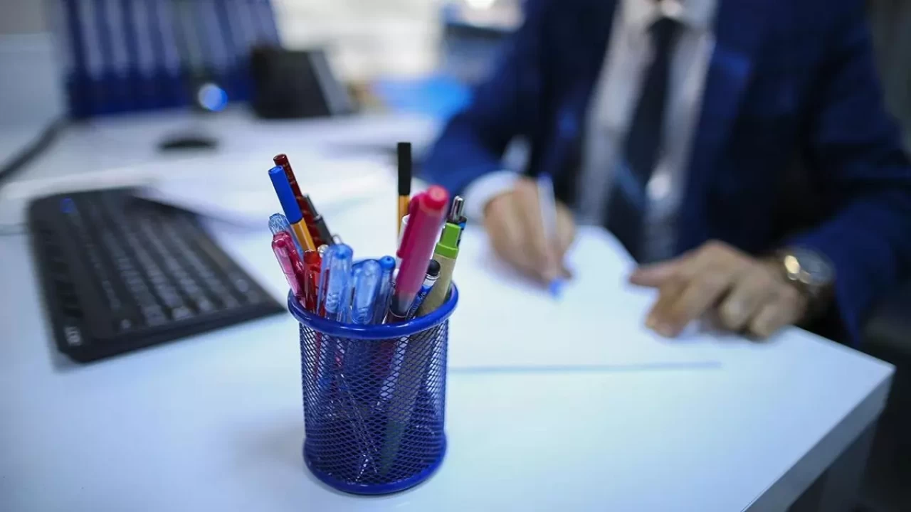 Ticaret Bakanlığına 65 sözleşmeli ve 30 kadrolu personel alınacak