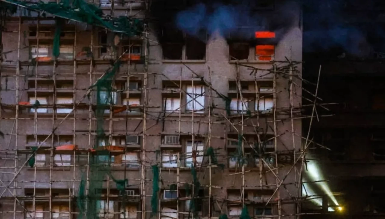 Tarihin en ölümcül yangını: Kurtarma ekipleri hala mücadele ediyor