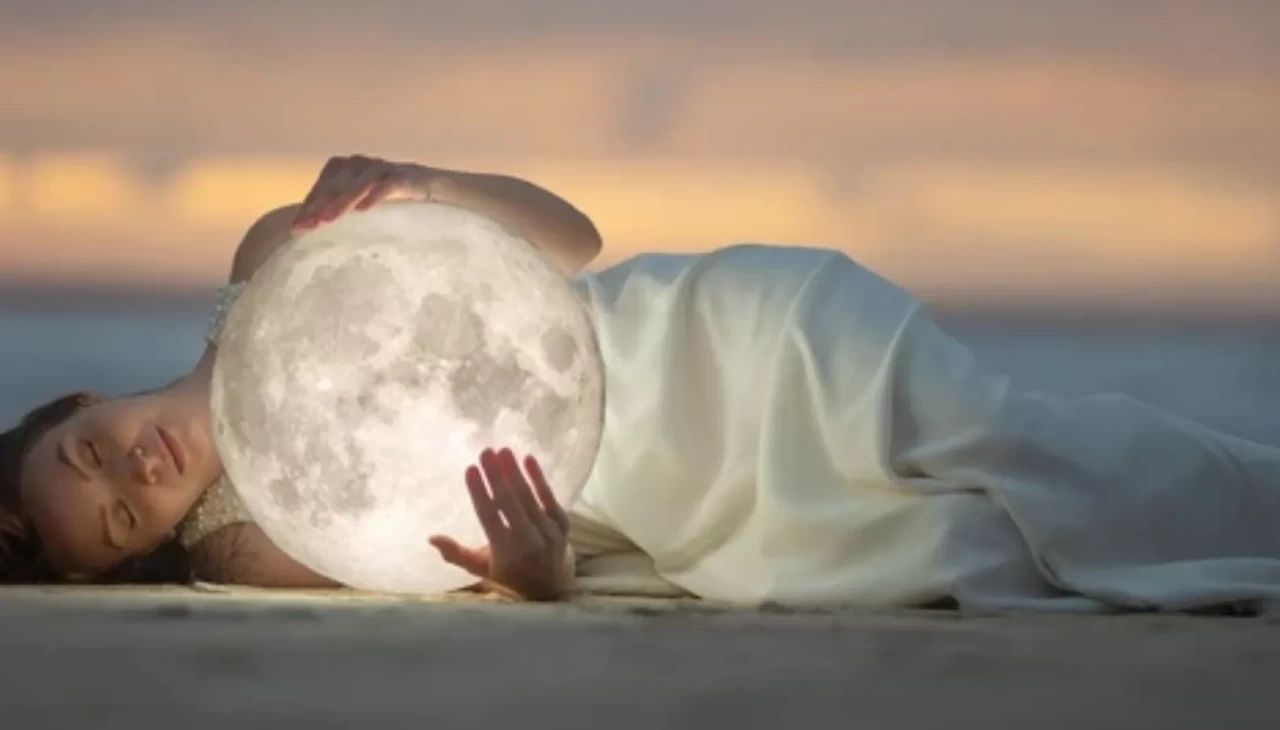 Gökyüzü uyarıyor! 29 Kasım’da bazı burçlar için kartlar yeniden dağılıyor