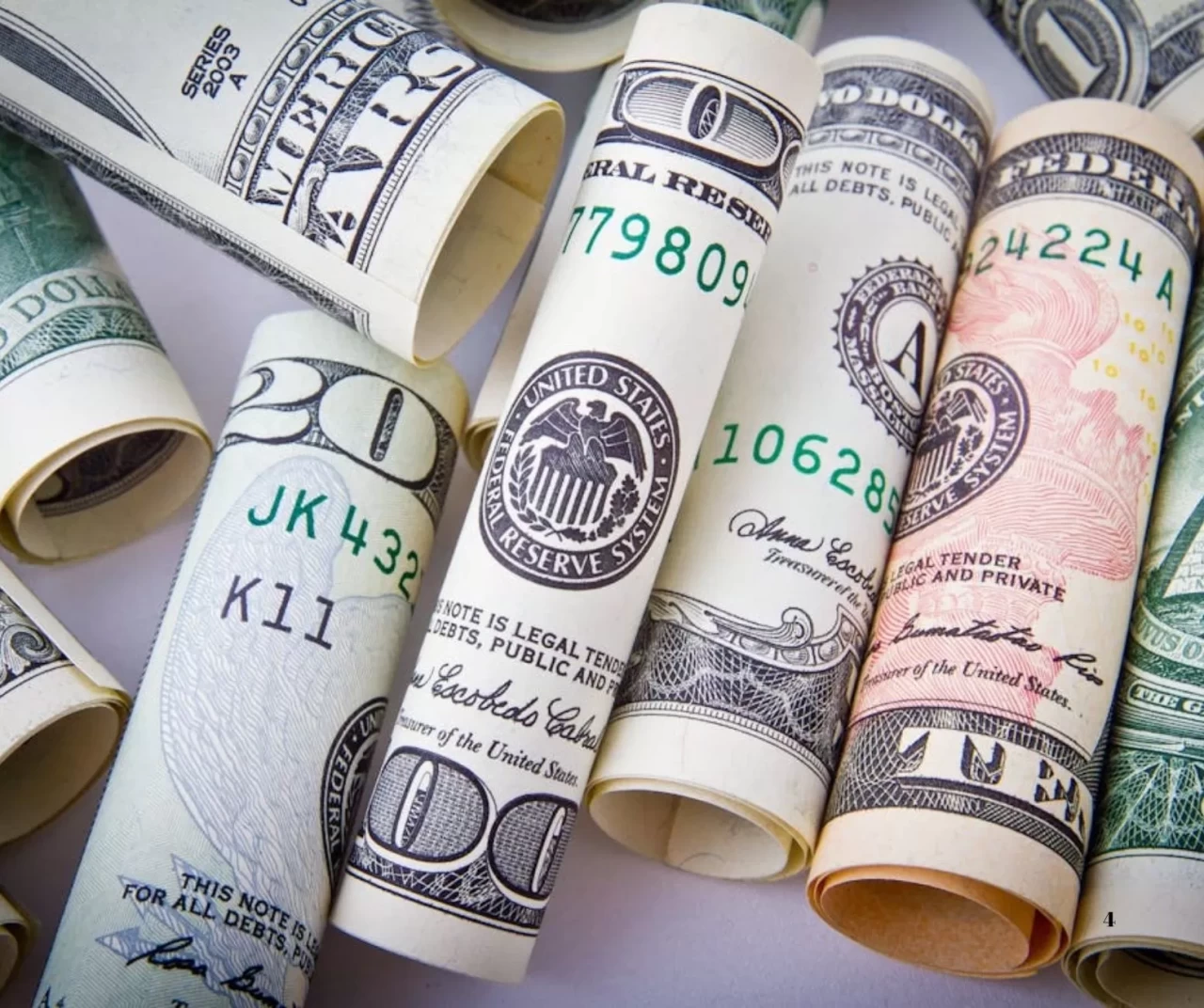 Fed açıklamaları kur piyasalarını salladı: Dolar endeksi düşüşe geçti