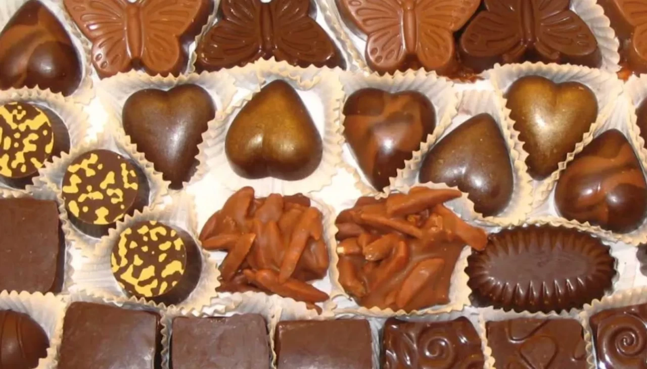 Market raflarını unutturacak! Evde 5 dakikada hazır çikolata formülü: Üstelik tam 3 farklı tarif bir arada!