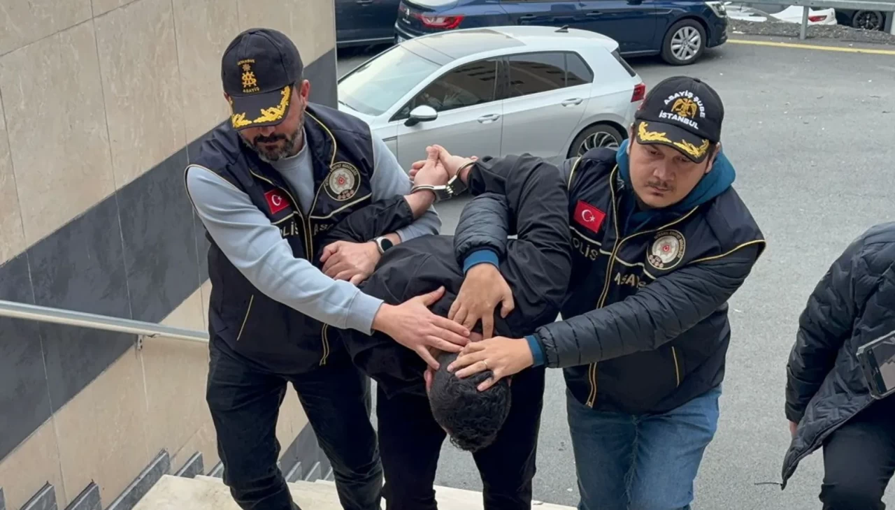 Küçükçekmece’de sahte kimlikle uygulamadan kaçan sürücü, çarptığı kadının ölümüne neden oldu