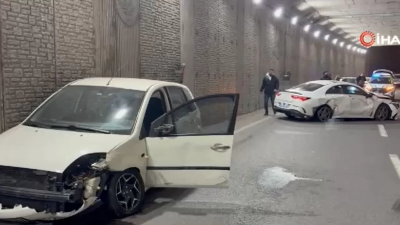 Kayseri’de alt geçitte feci kaza! 1.98 promil alkollü sürücü lüks otomobili pert etti