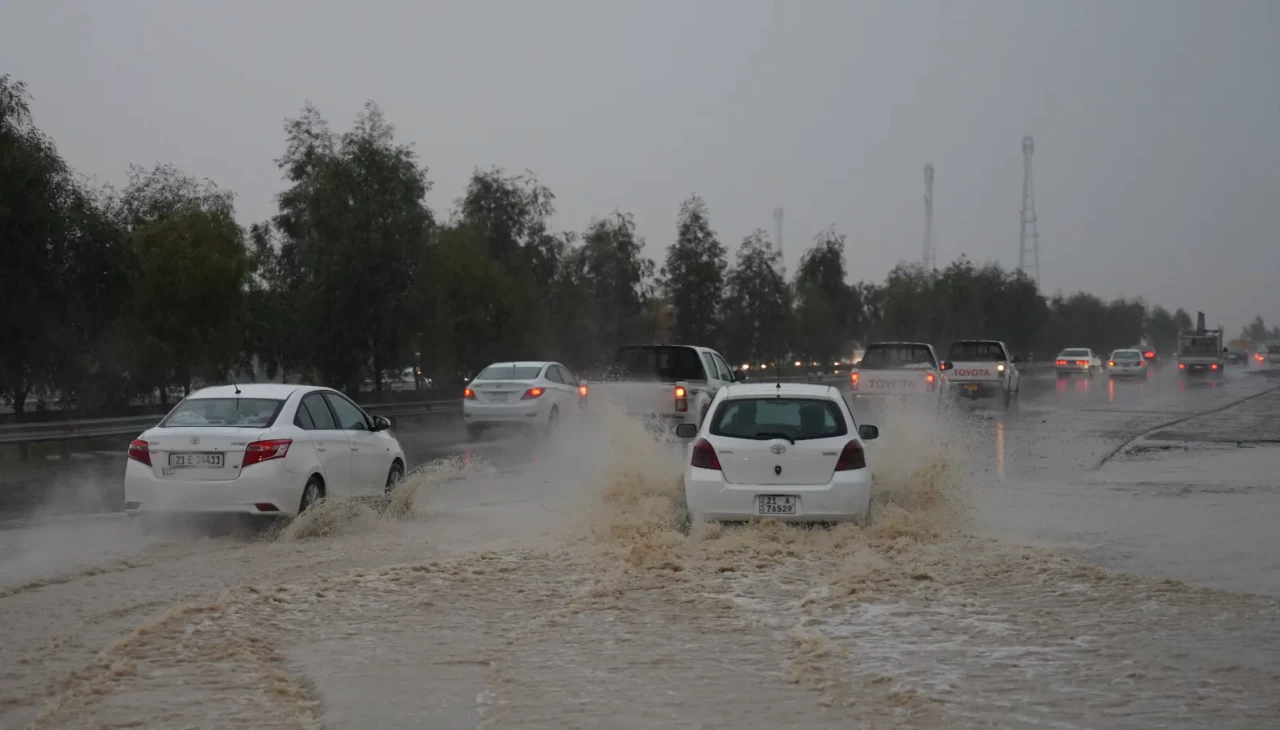 Süleymaniye’de sağanak yaşamı felç etti