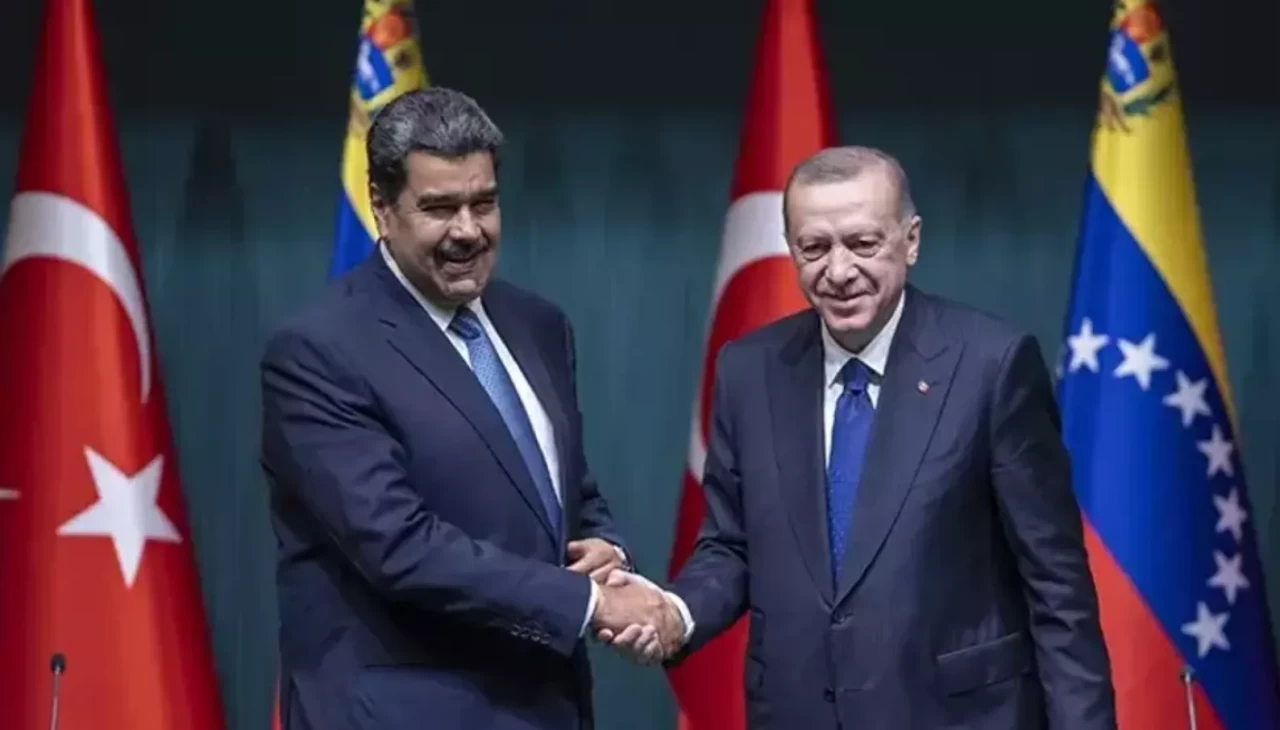 Cumhurbaşkanı Erdoğan, Venezuela Devlet Başkanı Maduro ile görüştü: İkili ilişkiler ve bölgesel gelişmeler ele alındı