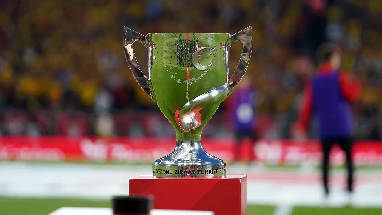 Türkiye Kupası'nda derbi heyecanı yaşanacak: İşte Fenerbahçe-Beşiktaş derbisinin tarihi