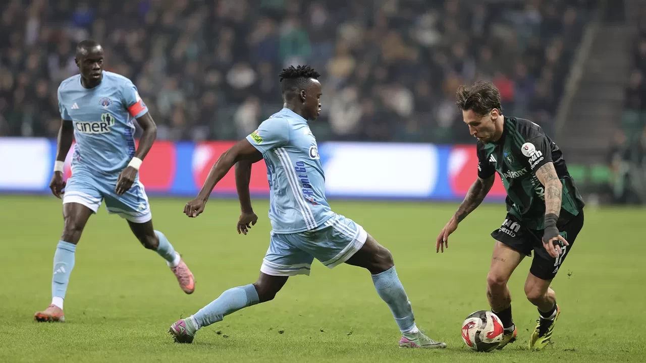 Süper Lig'de Kocaelispor ile Kasımpaşa golsüz berabere kaldı