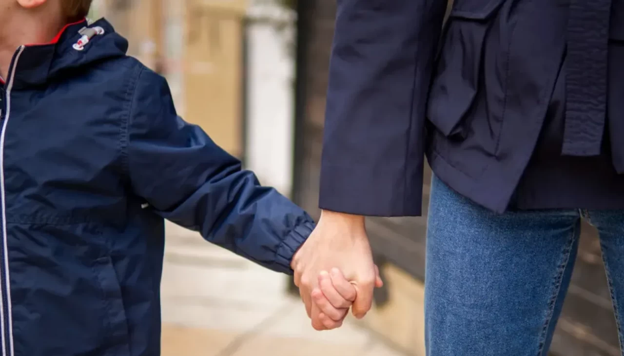 Güvenli bağlanma neden bozulur? Çocuğun anneye bağlılığını etkileyen 5 yeni faktör