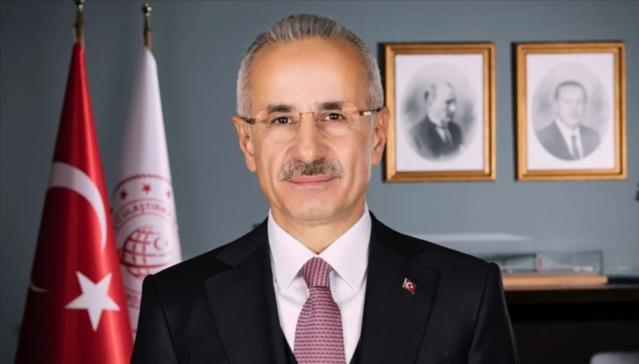 Bakan Uraloğlu’ndan Suriye’nin Hürriyet Günü’ne destek mesajı