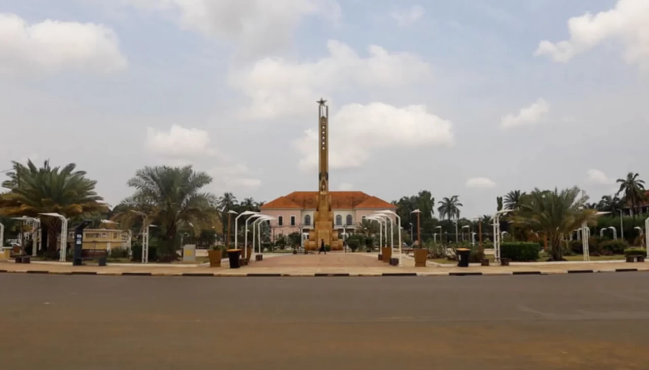 ECOWAS, Gine-Bissau’nun üyeliğini askıya aldı