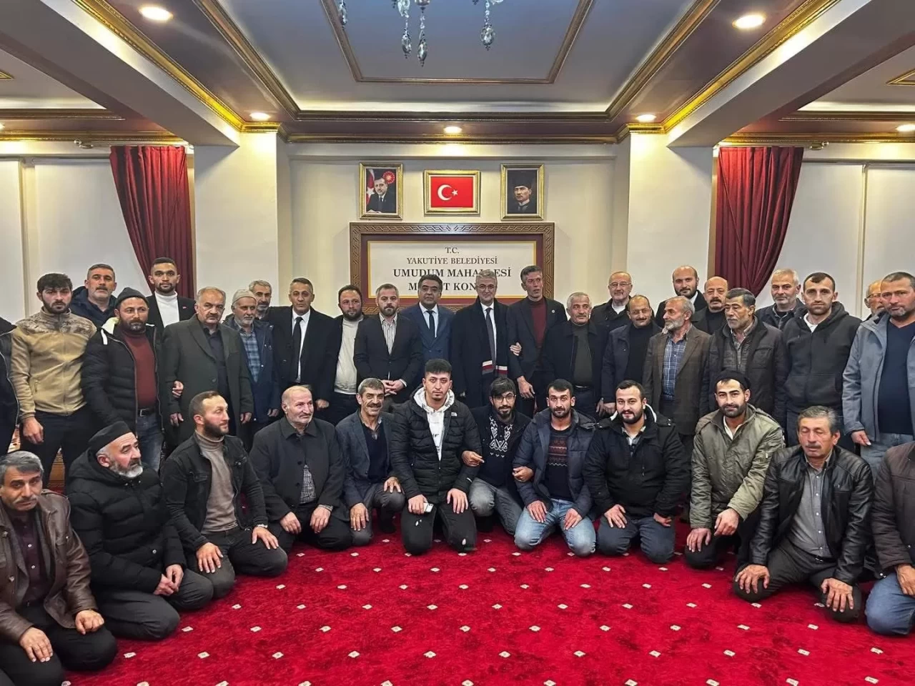 MHP’li Kamil Aydın'dan Yakutiye'de “Hayırlı Günler Komşum” ziyareti