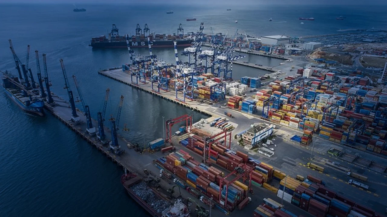 Serbest bölgelerden kasımda yapılan ihracat 915,7 milyon dolara yükseldi