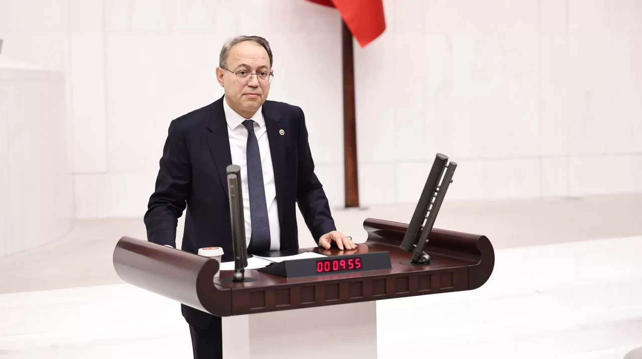 MHP’li Topsakal: Eğitim, milletin istikbalini inşa eden stratejik bir devlet meselesidir