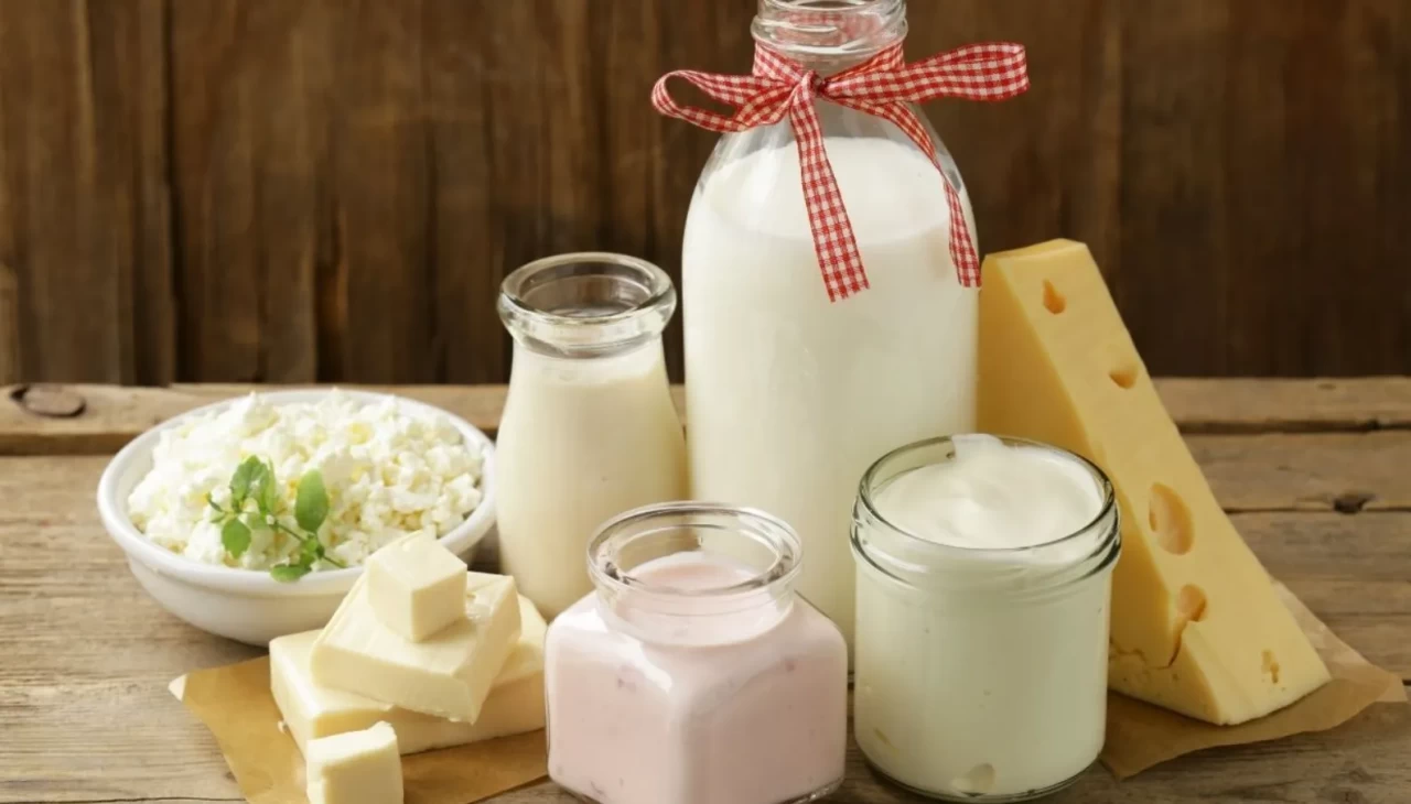 İnek sütü üretimi Ekimde düştü! Süt ve süt ürünlerinde karışık seyir