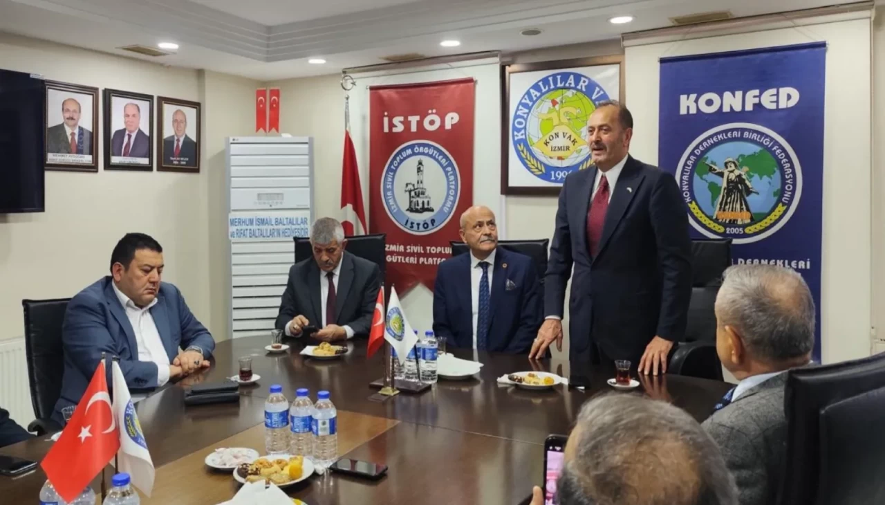 MHP'li Osmanağaoğlu’ndan İzmir’de hemşehri buluşması