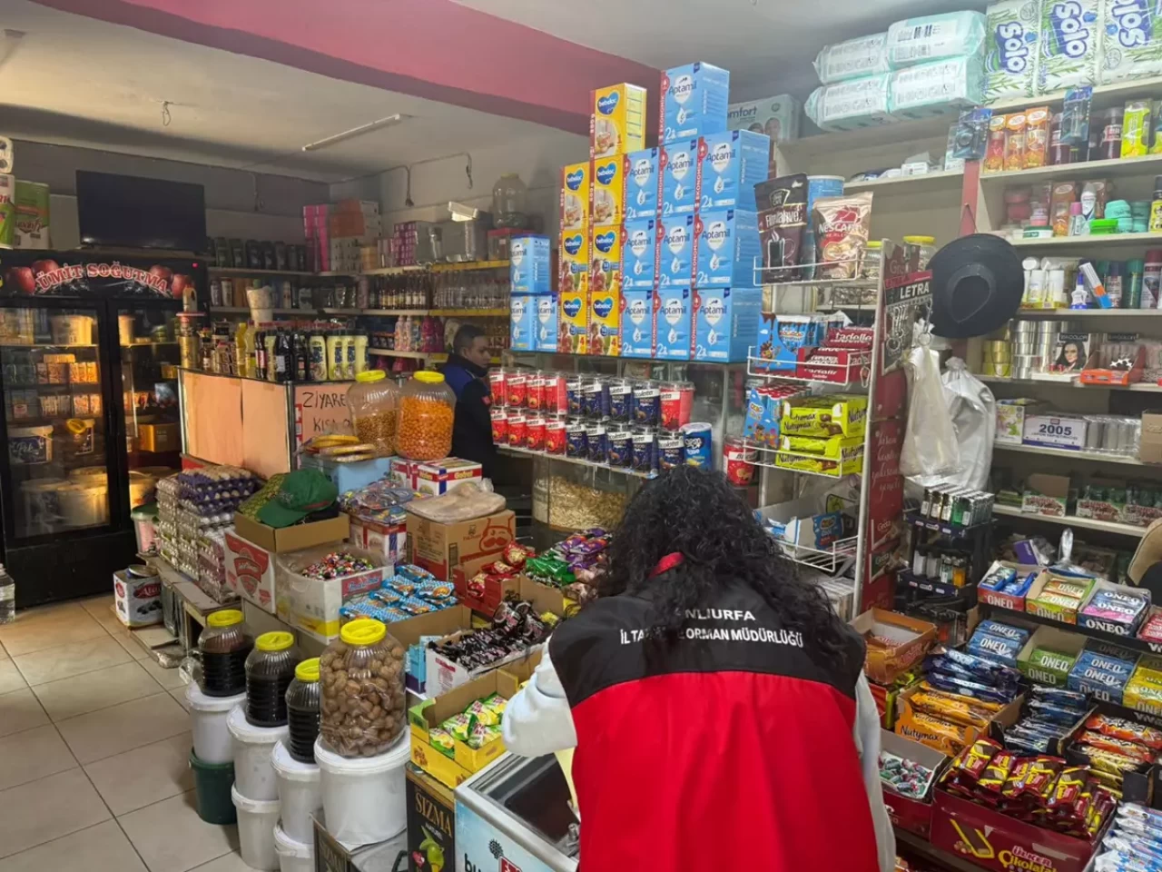 Gıda güvenliğine sıkı takip: 171 ürün imha edildi, 2 iş yeri mühürlendi