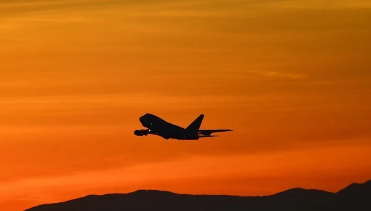 Hindistan’da yolcu uçaklarına GPS sahteciliği ve navigasyon paraziti uyarısı