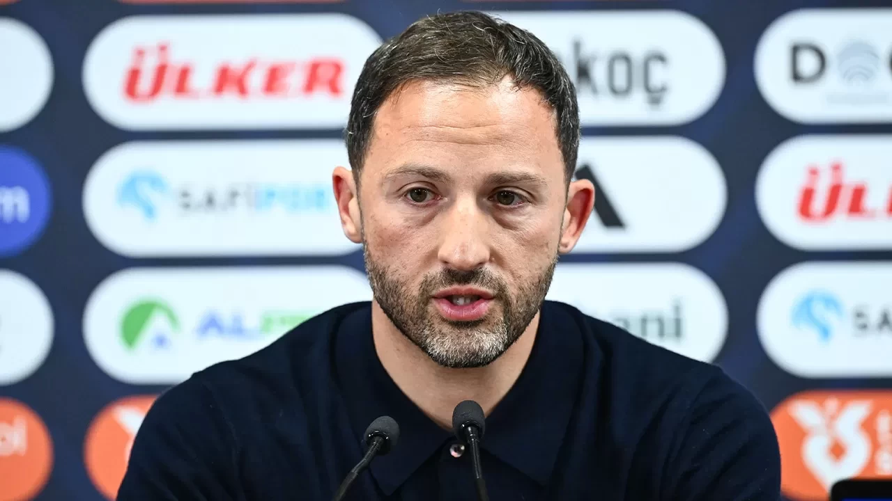 Domenico Tedesco: “Bugünkü maçı kazanabilirdik, berabere kaldığımız için hayal kırıklığı yaşıyoruz”