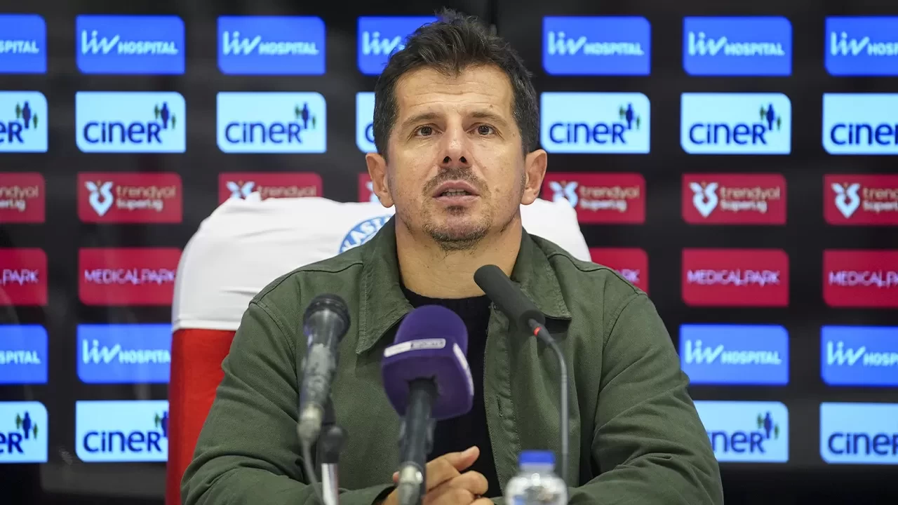 Kasımpaşa Teknik Direktörü Emre Belözoğlu: “Galibiyete daha yakın olan taraf bizdik”