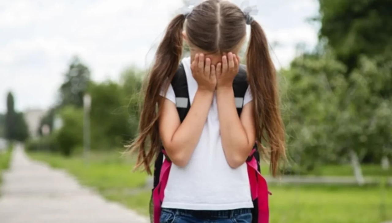 Okul fobisi nedir? Sabah okula gitmek istemeyen çocuklar için çözüm önerileri