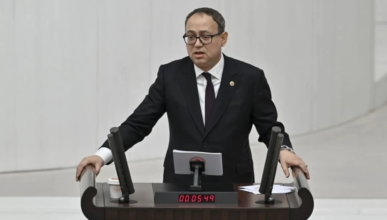 MHP'li Topsakal: Dijital dönüşüm 2025’in öne çıkan başlığı