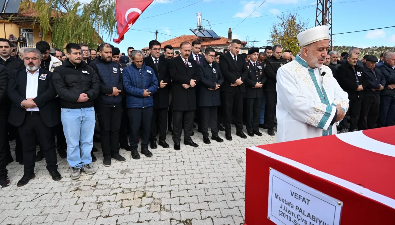 Görev başında şehit olan asker, memleketi Isparta’da son yolculuğuna uğurlandı