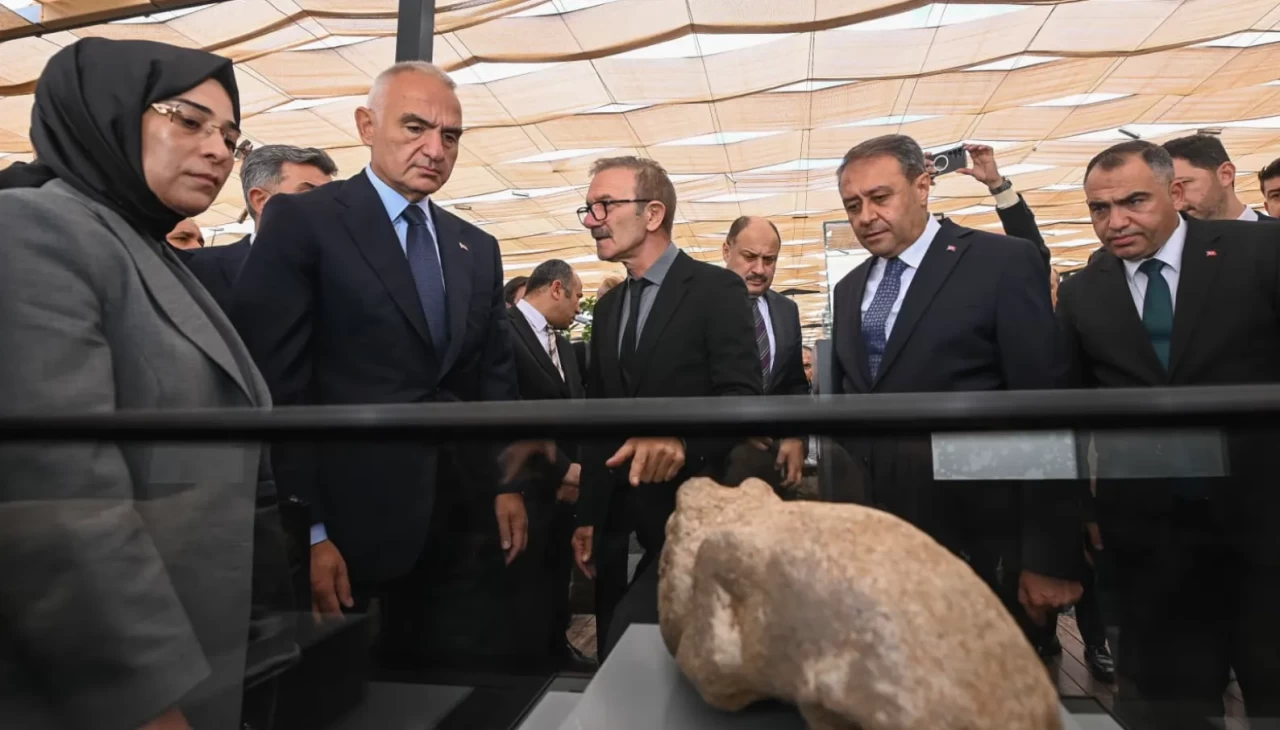 Bakan Ersoy: Taş Tepeler'deki buluntular, Neolitik Dönem çerçevesini genişletiyor