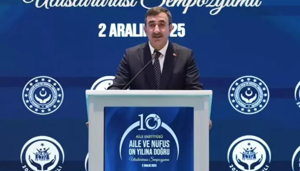 Cumhurbaşkanı Yardımcısı Cevdet Yılmaz: Doğurganlık hızımız kritik seviyenin altında, gerekli adımları kararlılıkla atacağız