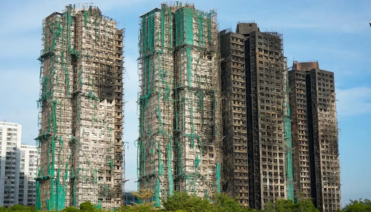 Hong Kong'daki yangınında hayatını kaybedenlerin sayısı 151’e yükseldi