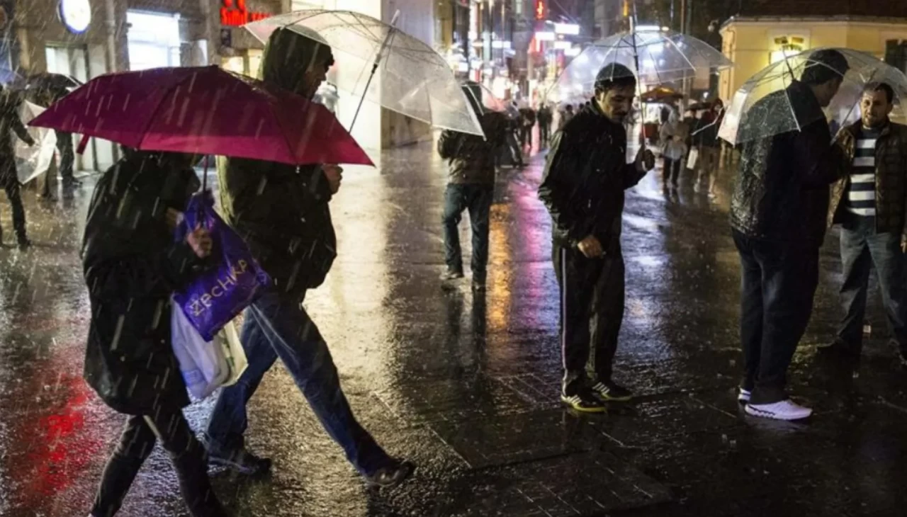Türkiye'yi vuracak yağış dalgası geliyor! İşte alarm verilen 15 il