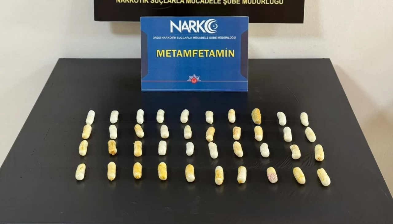 Midesinden 40 kapsül yasaklı madde çıkan şüpheli yakalandı