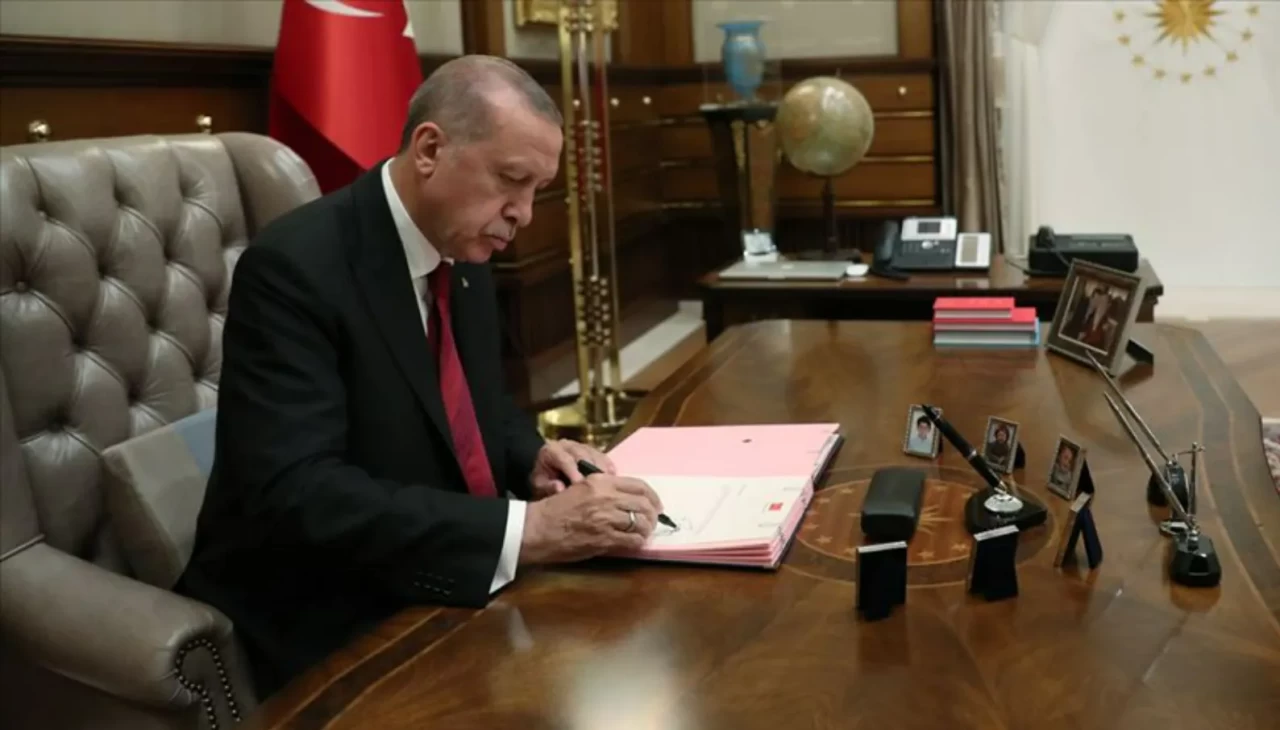 Resmi Gazete’de yayımlandı! Bakanlıklarda üst düzey değişiklikler