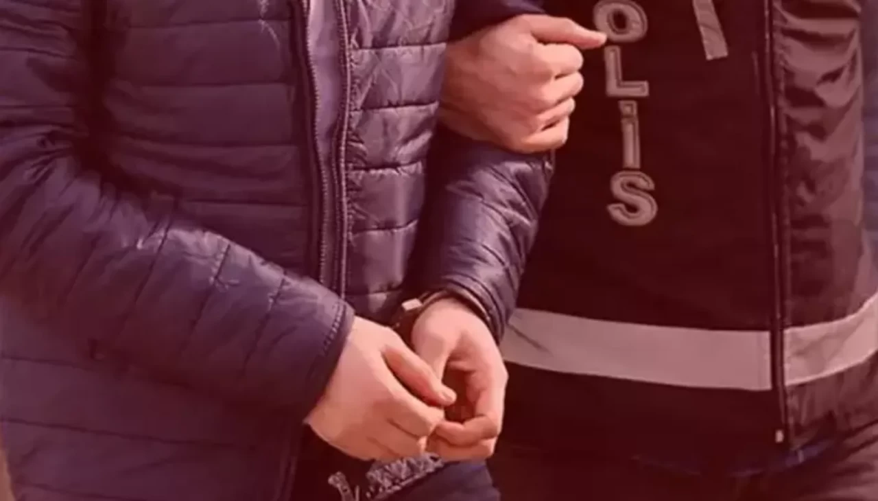 Cumhurbaşkanı’na hakaretten aranan şüpheli Çanakkale’de tutuklandı