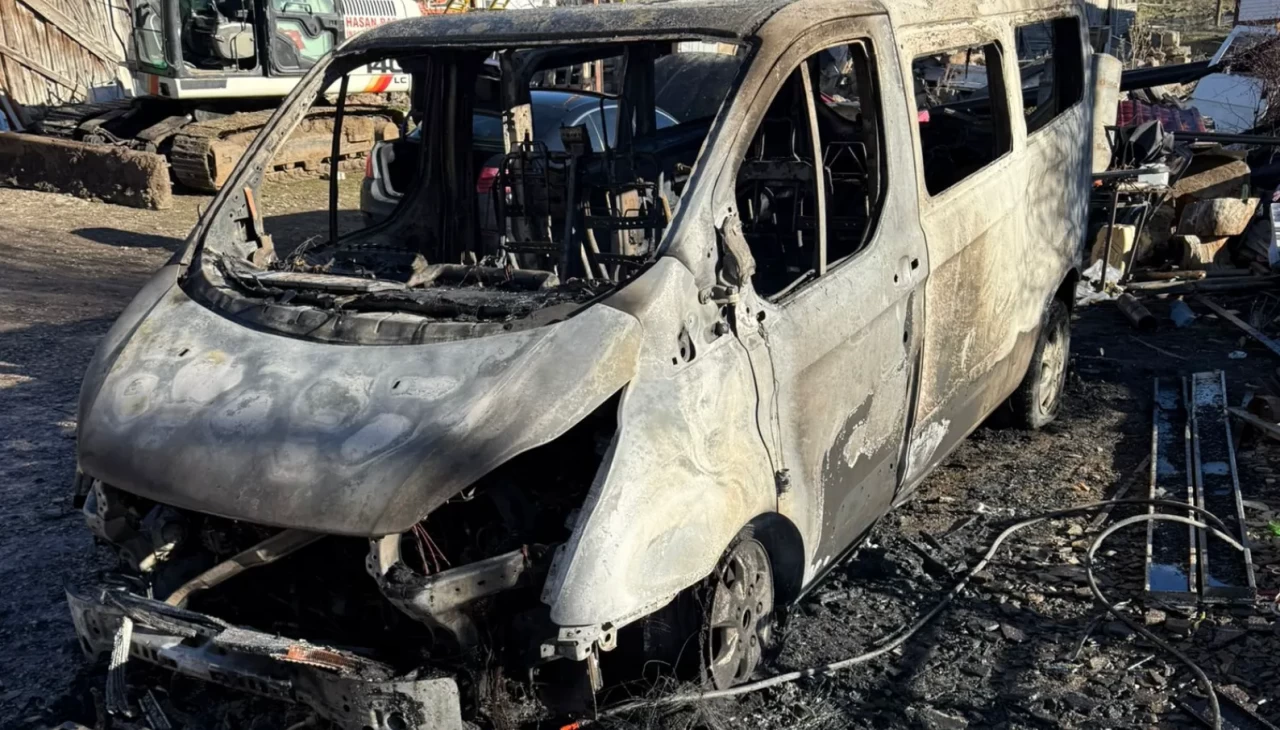 Ankara’da mahalle muhtarına kundaklama saldırısı: 4 aracı ateşe verdiler