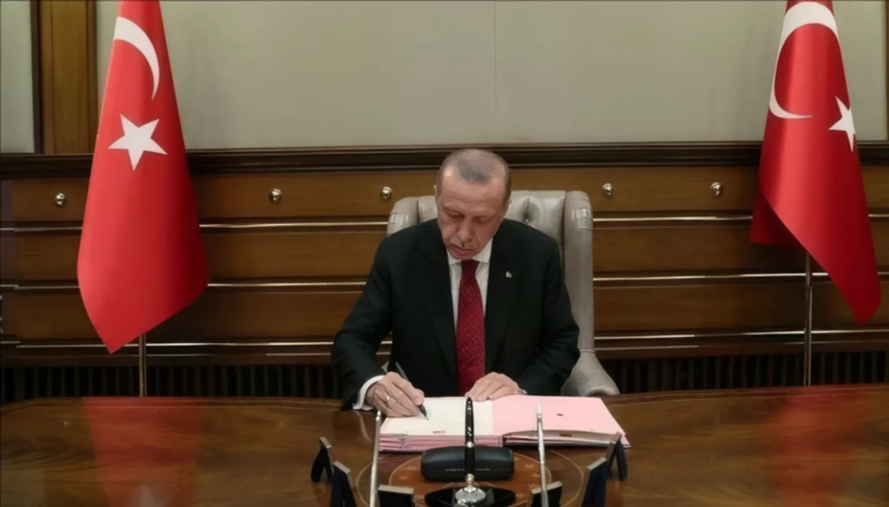 Resmi Gazete’de yayımlandı! Cumhurbaşkanı Erdoğan, 9 üniversiteye rektör atadı