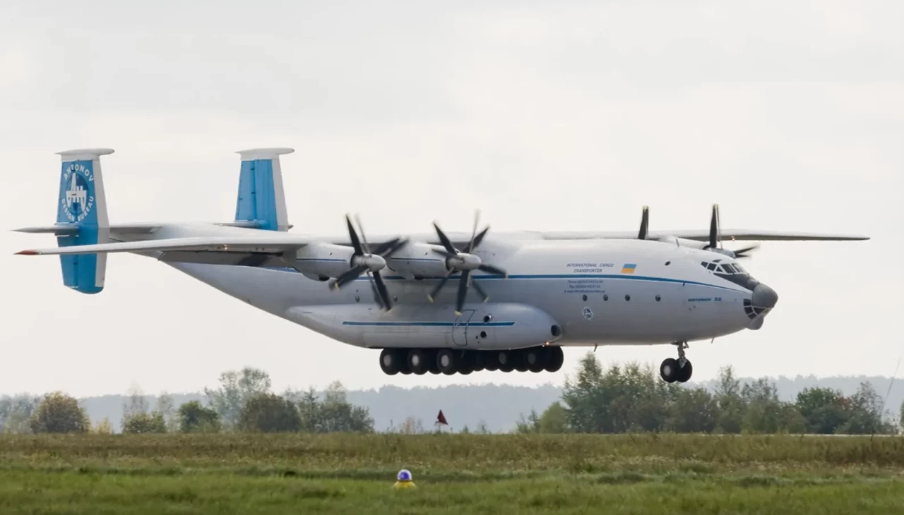 Rusya ordusuna ait nakliye uçağı düştü