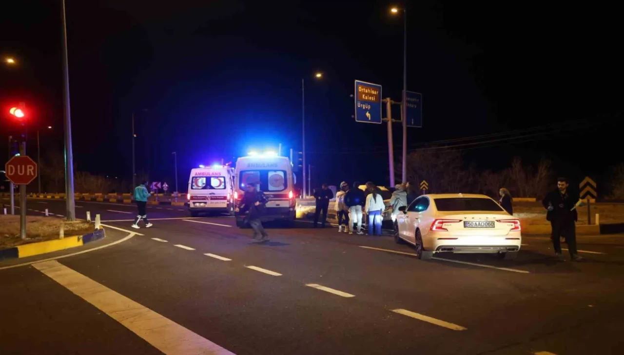 Kırmızı ışık ihlali kazaya yol açtı: 2 yaralı