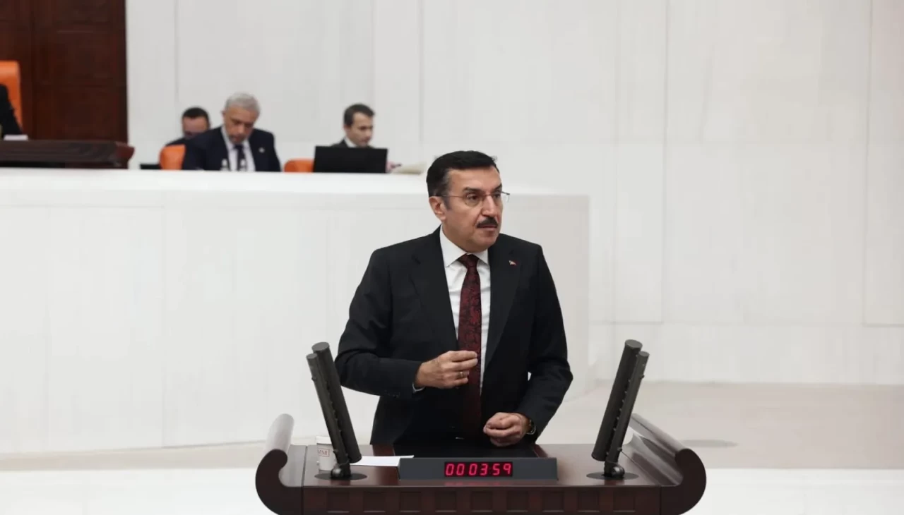 AKP’li Tüfenkci: “Türkiye 21 çeyrektir aralıksız büyüyor”