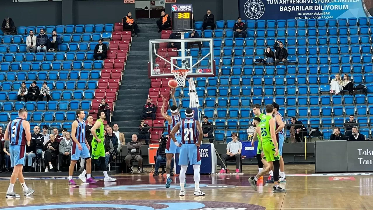 Trabzonspor, Basketbol Süper Ligi’nde Tofaş’ı evinde geçti