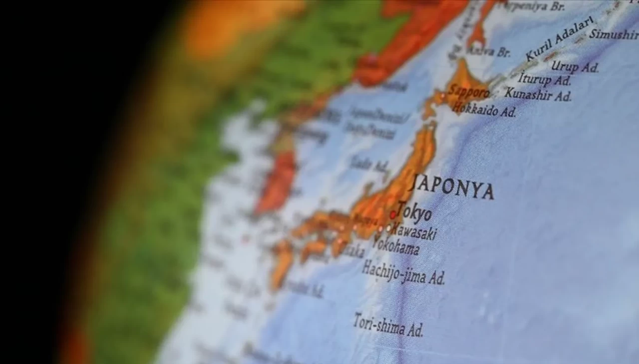 Japonya 7.6 büyüklüğünde depremle sarsıldı: Tsunami uyarısı verildi!