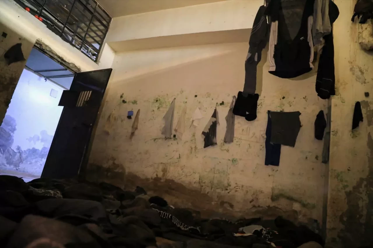 Esad rejiminin işlediği savaş suçlarına ilişkin 70 binden fazla yeni fotoğraf ortaya çıktı