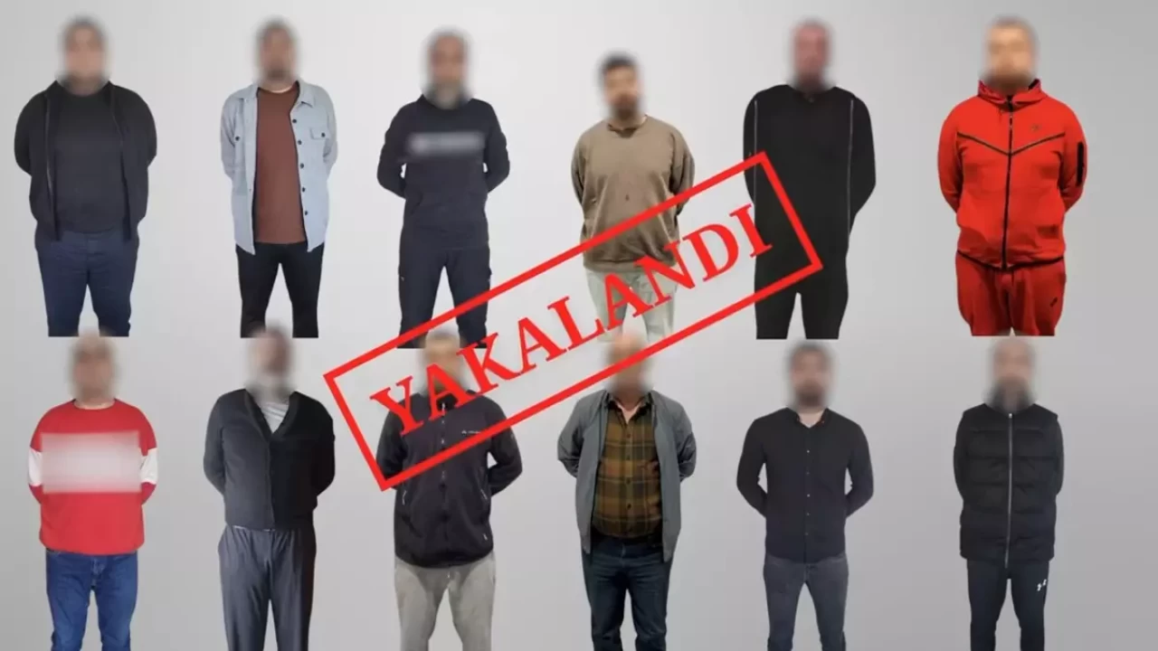 Kırmızı bültenle aranan 12 suçlu Türkiye’ye getirildi