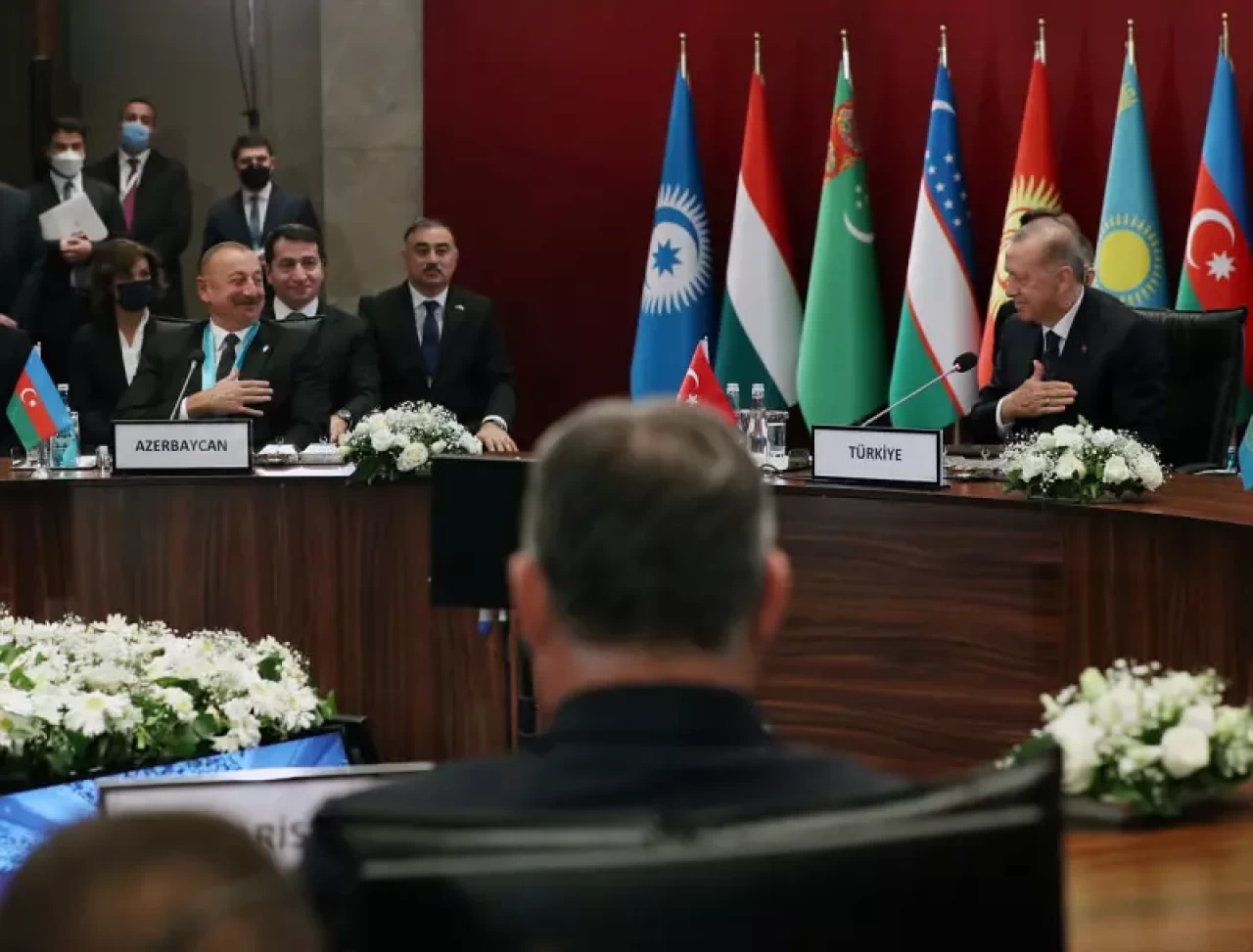 AK Parti "Türk Dünyası Vizyon Belgesi" hazırladı