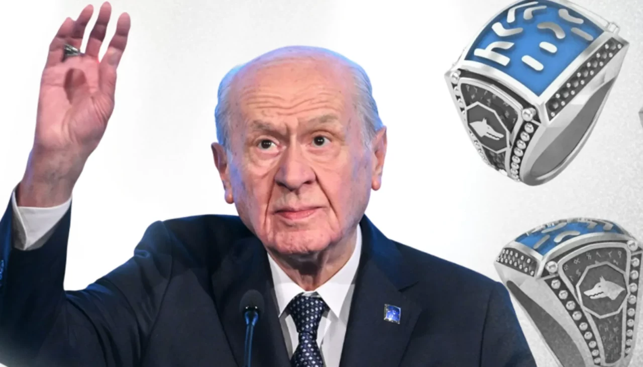 MHP Lideri Bahçeli'nin kurt başlı yüzüğü ve rozeti gündem oldu
